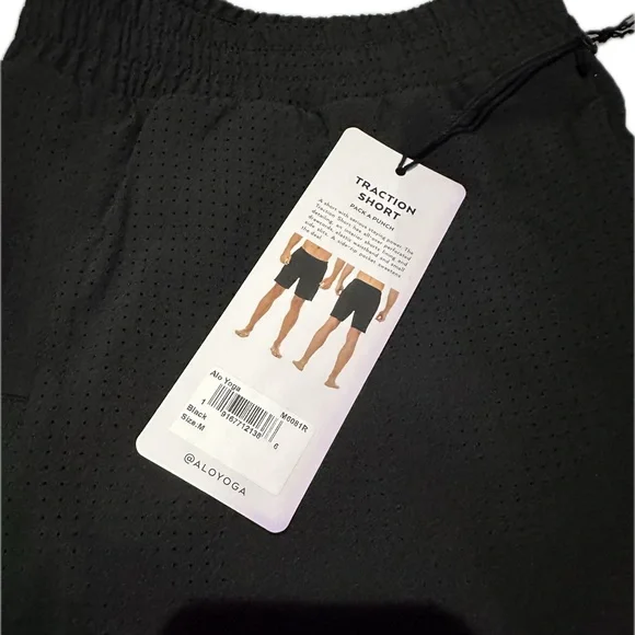 ALO Yoga 7” Traction Short Black - Picture 4 of 4